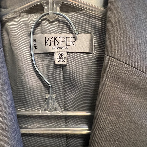 Kasper Gray Blazer Classic Professional Style - Picture 2 of 4